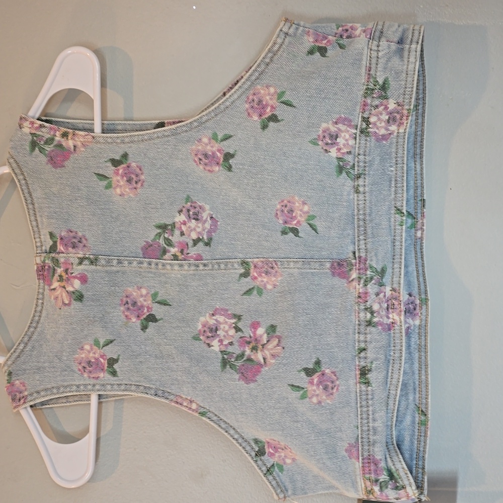 Wild Fable Floral Denim Crop Top NWT - Picture 2 of 4